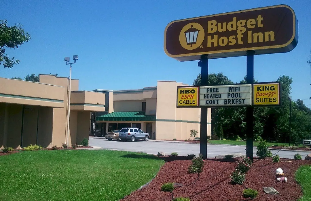 Budget Host Inn Sandusky-1