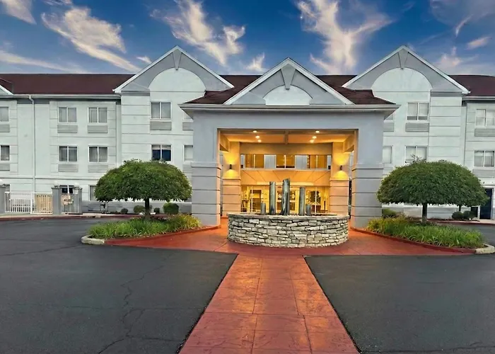 Holiday Inn Express & Suites Port Clinton-Catawba Island By Ihg